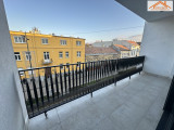 BL-004300 - 