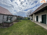 VH-004408 - 