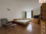 VH-004441 - 