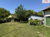 VH-004445 - 