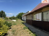 VH-004504 - 