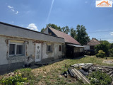 VH-004504 - 