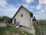 VH-004805 - 