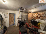 VH-004843 - 