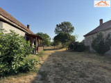 VH-004942 - 