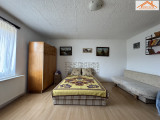 VH-004942 - 