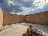 VH-004945 - 