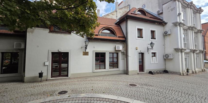Eladó iroda