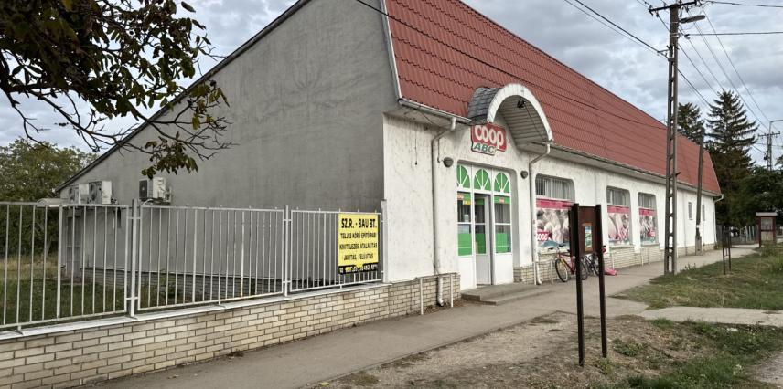 Eladó üzlethelyiség / kereskedelmi ingatlan