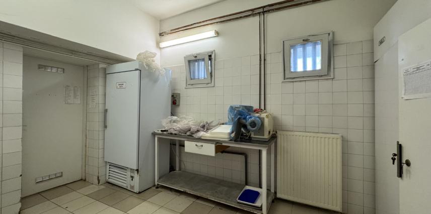 Eladó üzlethelyiség / kereskedelmi ingatlan