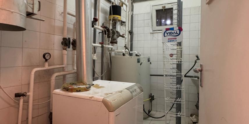 Eladó üzlethelyiség / kereskedelmi ingatlan