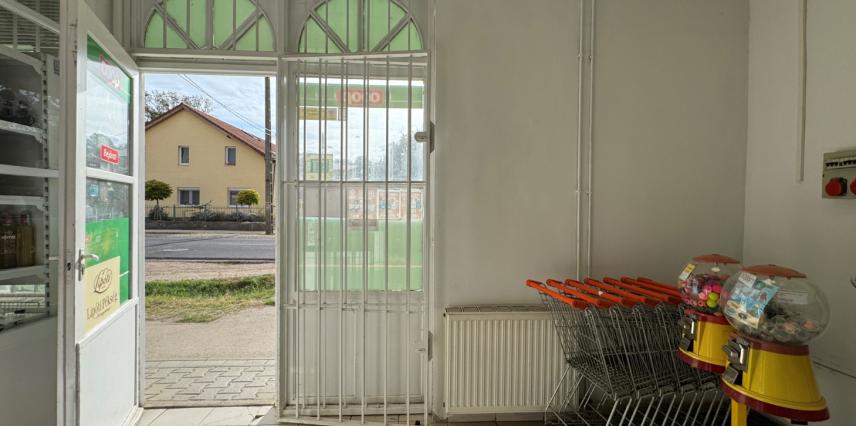 Kiadó üzlethelyiség / kereskedelmi ingatlan