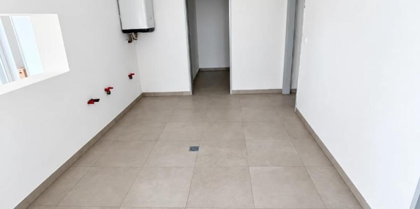 Eladó üzlethelyiség / kereskedelmi ingatlan